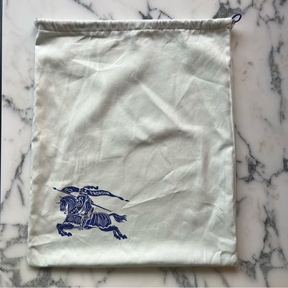 Burberry Dustbag (N700)